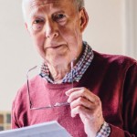 Reasons Why Summer House Selling Isn't Ideal | old man with glasses