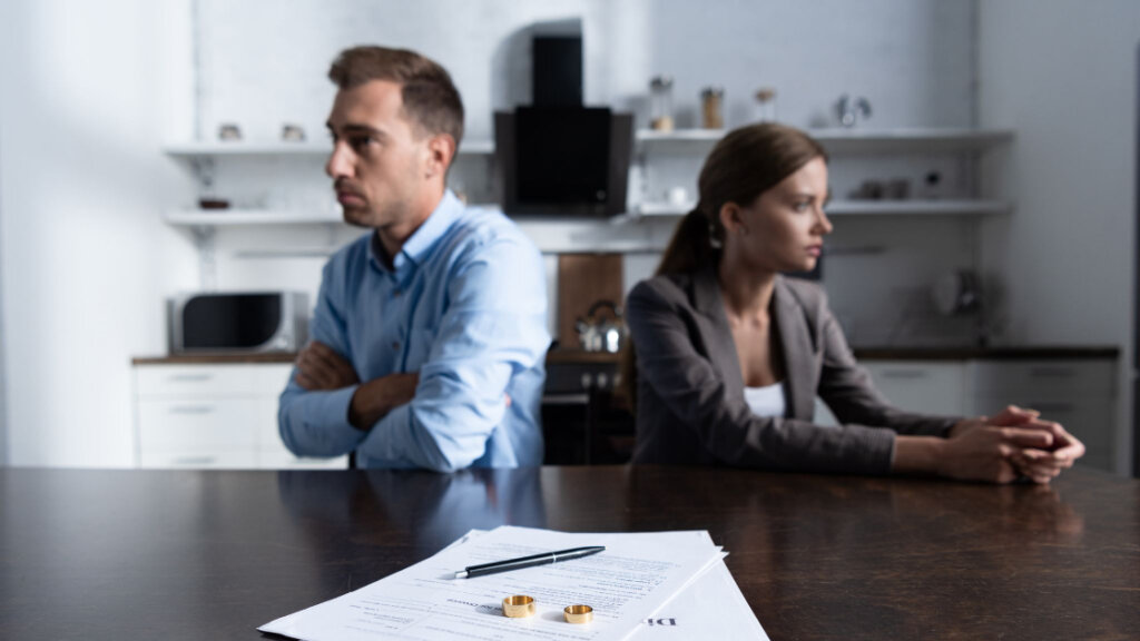 selling a home during divorce