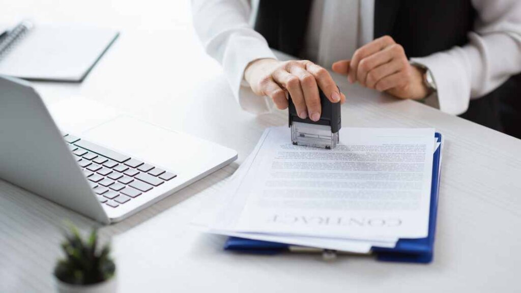 Document showing a clear title for a fast cash home sale