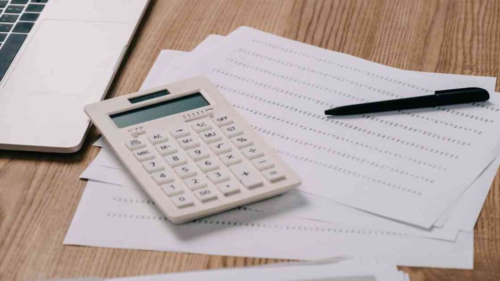 Estimating closing costs and tax implications of a fast cash home sale.