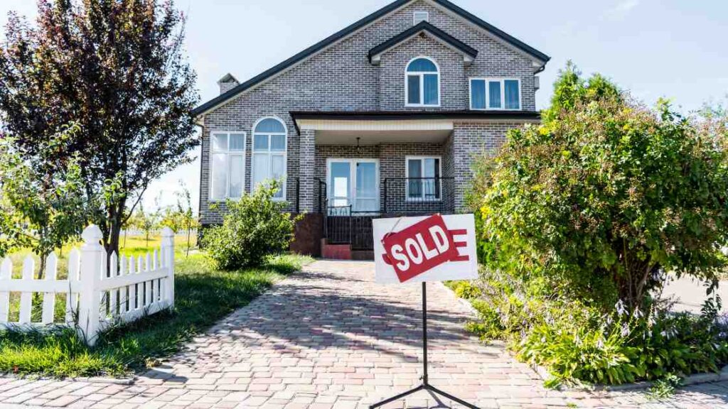 Quick house sale companies offer fast closings and quick cash offers
