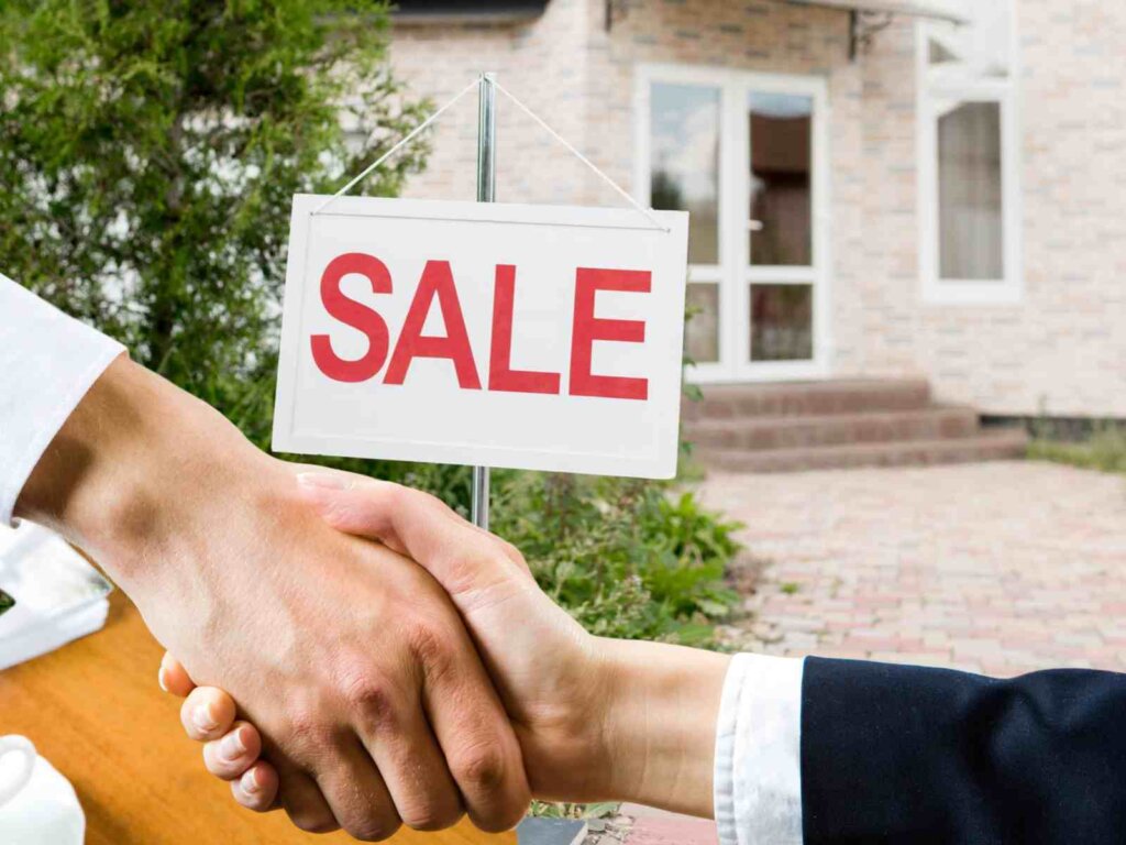 negotiating offers in selling a house in Fresno