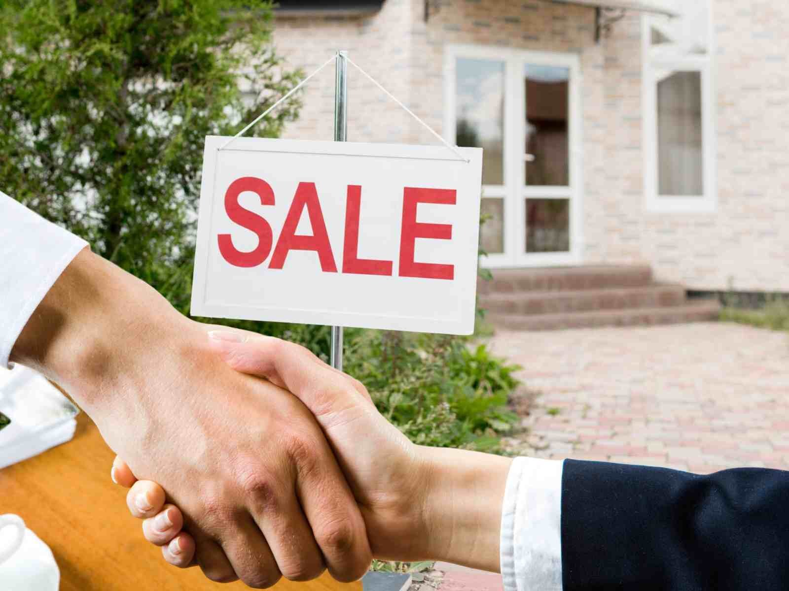 How to Negotiate Offers When Selling My House for Cash in Fresno