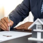 What Do Realtors Charge to Sell a House in Kansas