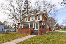 Ever found yourself saying "I need to sell my house fast, as-is?" Give us a call and we'd love to provide a solution for your situation, <a style="color: #FCB116" href="tel:773-839-5575">(773) 839-5575</a>!