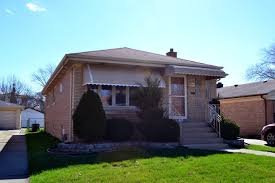 Ever found yourself saying "I need to sell my house fast, as-is?" Give us a call and we'd love to provide a solution for your situation, <a style="color: #FCB116" href="tel:773-839-5575">(773) 839-5575</a>!