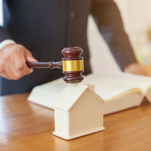 Selling a Home With a Pending Lawsuit in Brandon