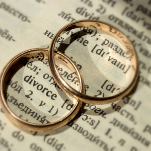 Can I Lease My House While Going Through Divorce