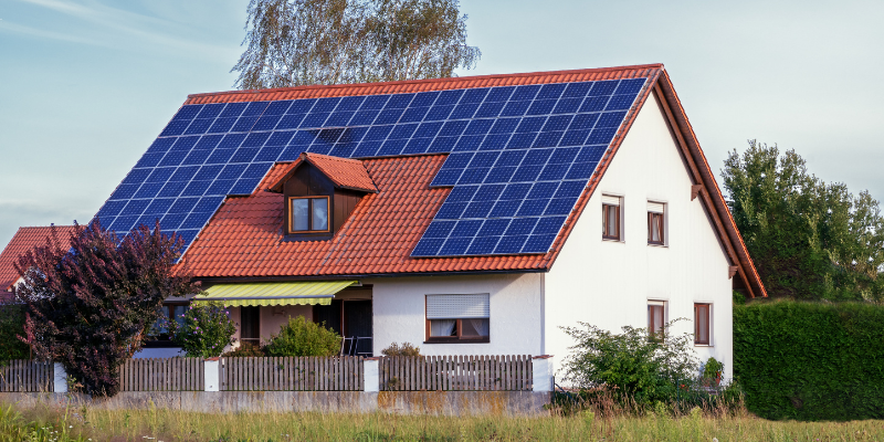 Home Sale With Solar Panels in Tampa, FL