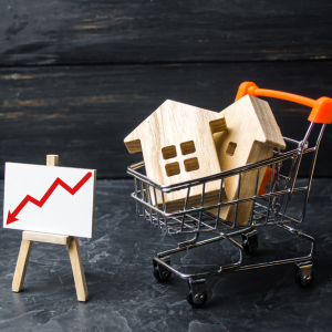 Can I Use a Quitclaim Deed to Sell My House [market]