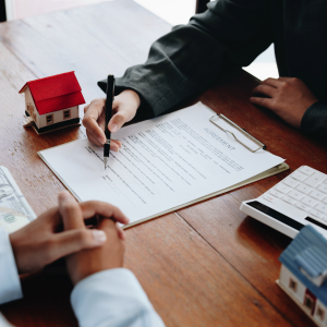 Is It Possible to Sell a House Using a Quit Claim Deed [market]