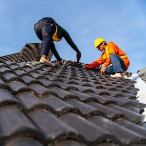 Can I Sell House Without Replacing Roof