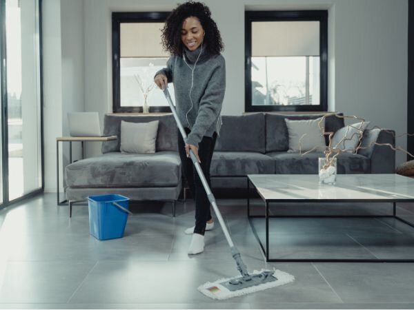How to Prepare Your Home for Showings While Living in It