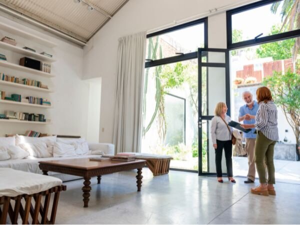 Tips for Showing Your House While Still Living There