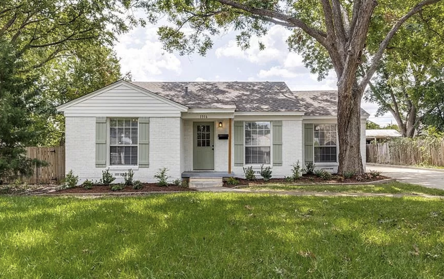 We buy houses cash Dallas-Fort Worth Area