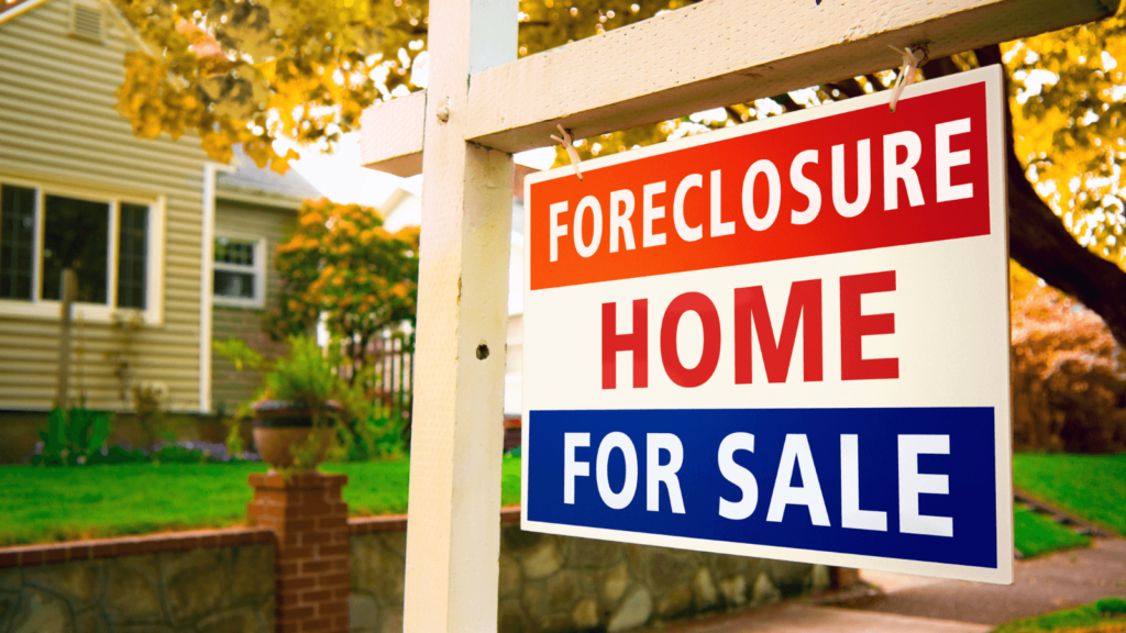 The Benefits of Selling During Foreclosure