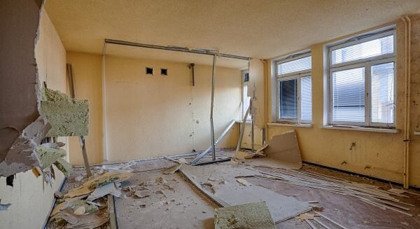 The Legal Considerations When Selling a Distressed Property in MA