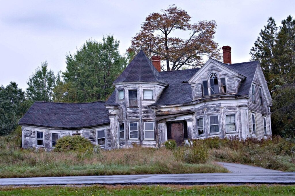 Sell a Condemned House in Franklin, Ma