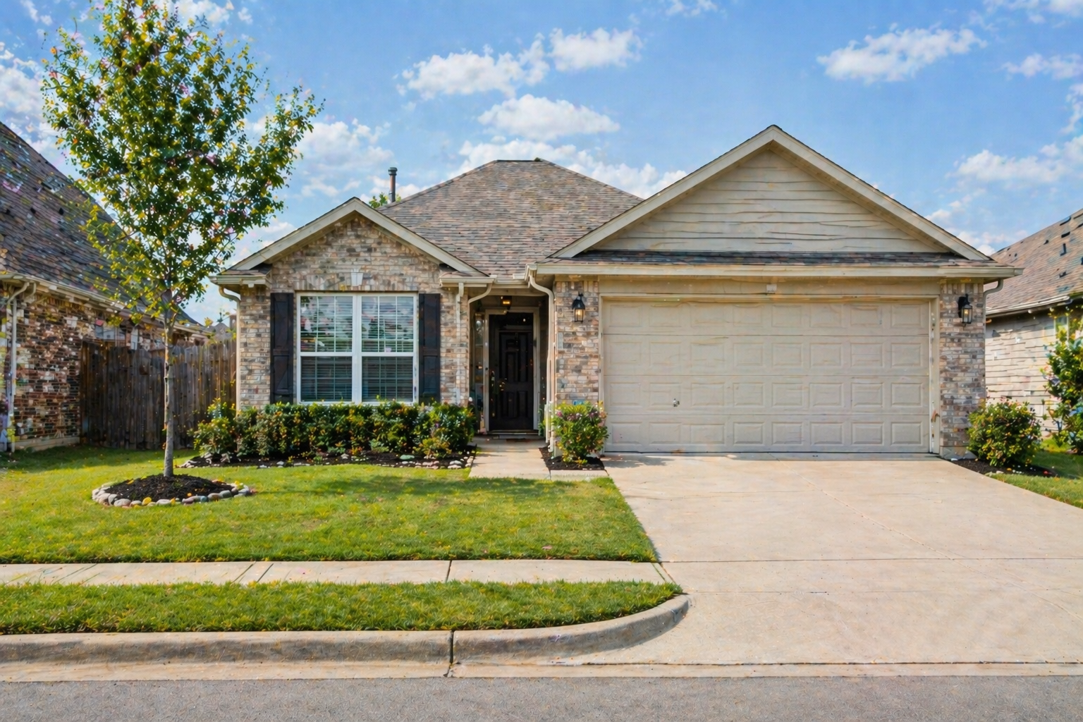 home exterior in Bryan Texas representing cost to buy a home and budgeting for home purchase