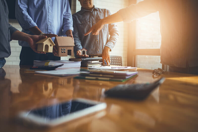company that buys houses