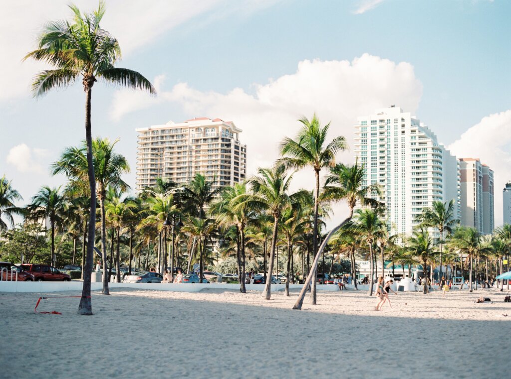We Buy Houses Miami FL | Sell My House Fast Miami FL | Prominent Cash Offer