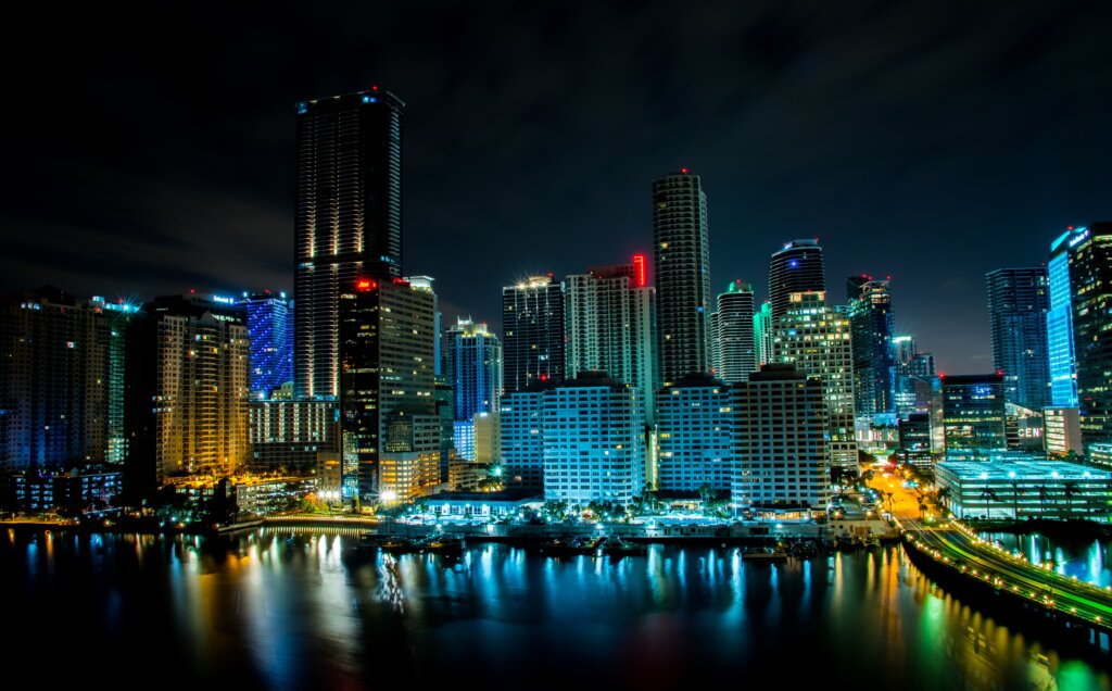 We Buy Houses Miami FL | Sell My Miami FL House Fast | Prominent Cash Offer