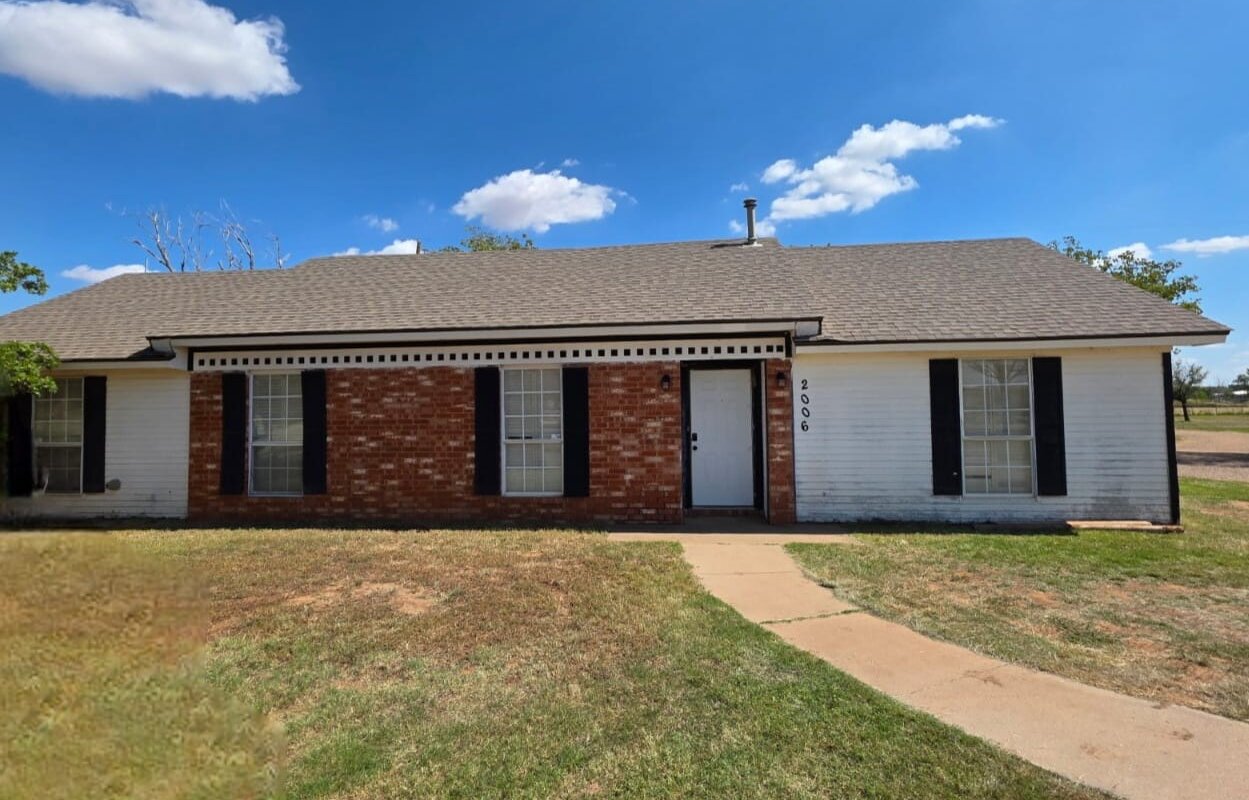 Single-family home in West Texas purchased by Electrum Properties, a local real estate investor helping homeowners sell quickly for cash