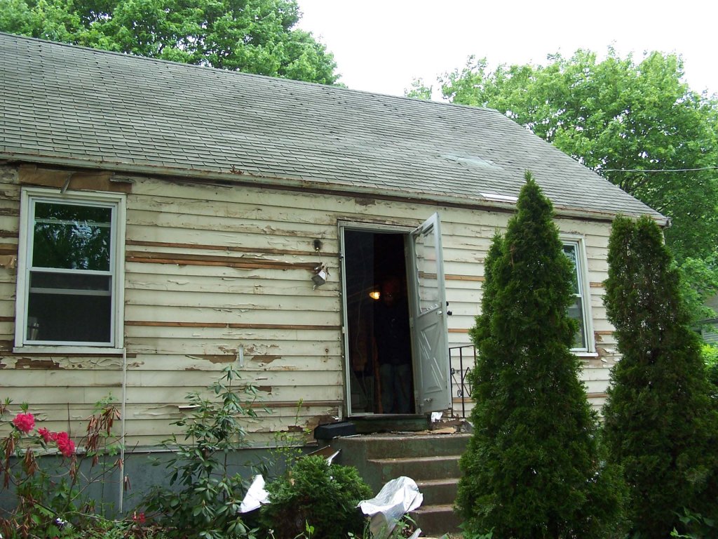 We can buy your CT house. Contact us today!