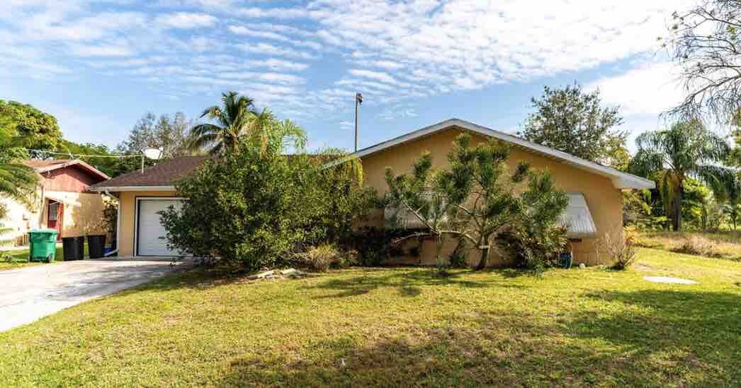 a house we bought in port st. lucie - 161 NW Curtis St Port St. Lucie