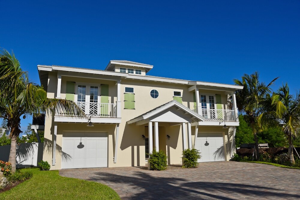 Duplex building in Florida