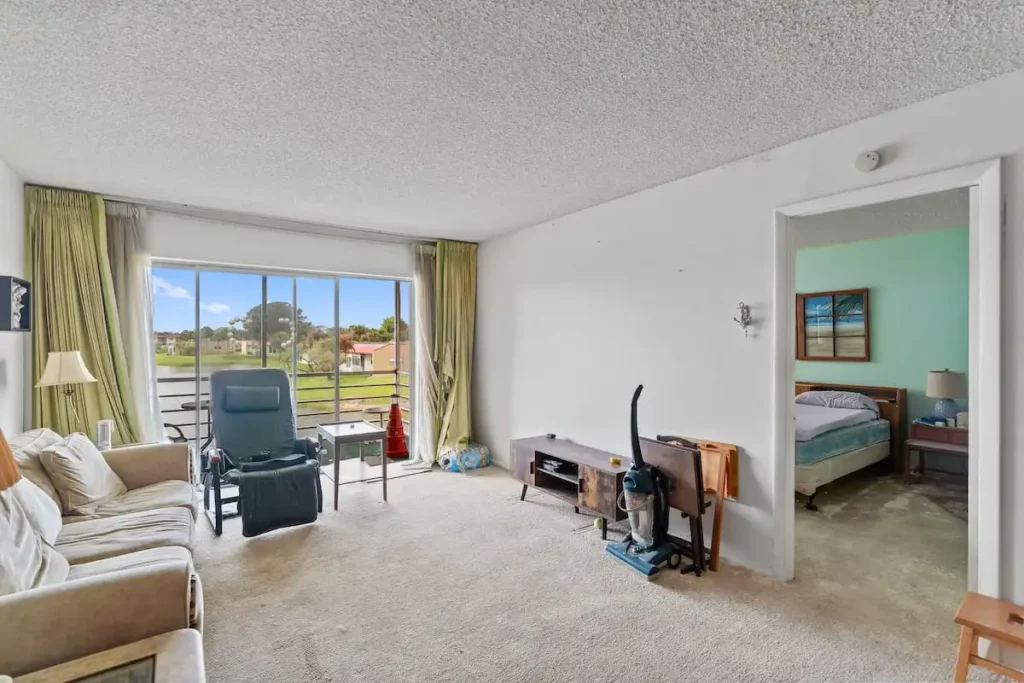 condo Florida Cash Home Buyers bought in West Palm Beach