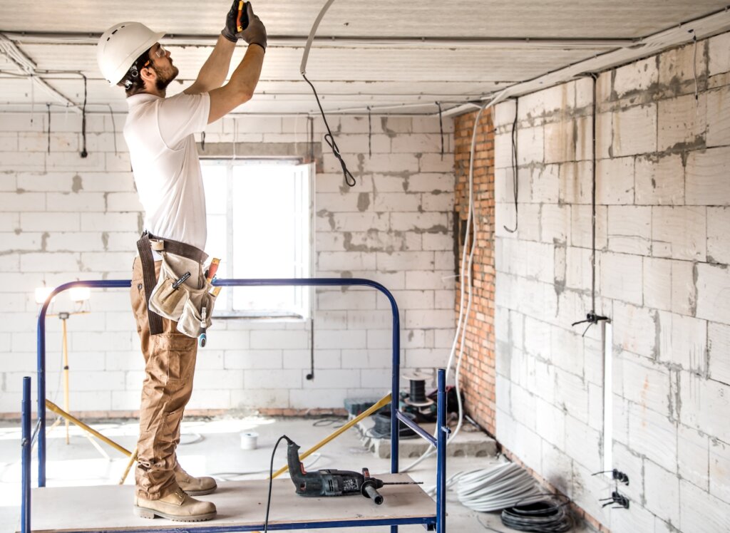 Should You Repair or Sell Your Inherited Home in Tamarac, FL?