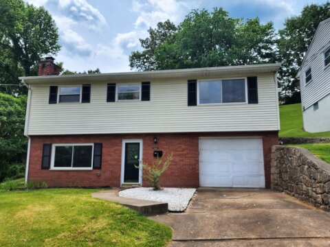 Exterior of 902 Mound Avenue South Charleston — AM Investments property