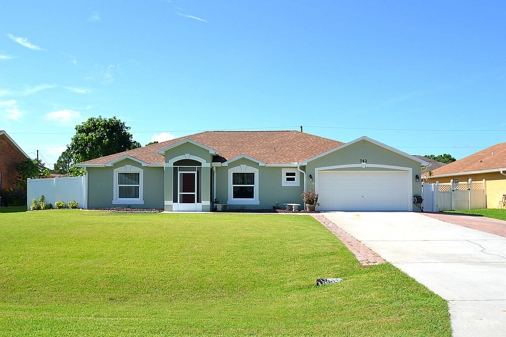 We Buy Houses Cape Canaveral