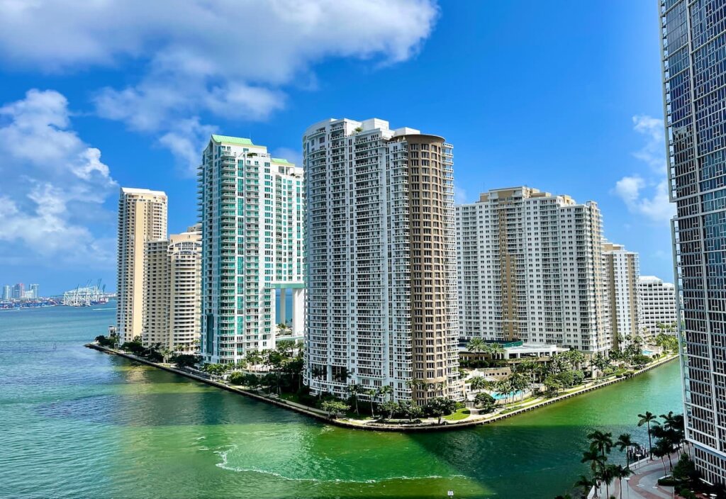 Thumbnail-For-Claughton Island-Miami-Florida -By-Better Off Home Buyers