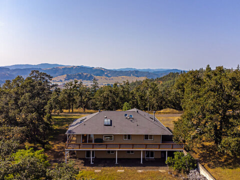 2 family house Roseburg OR