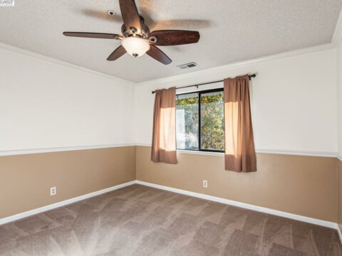 321 Marie Cmn bedroom 2
