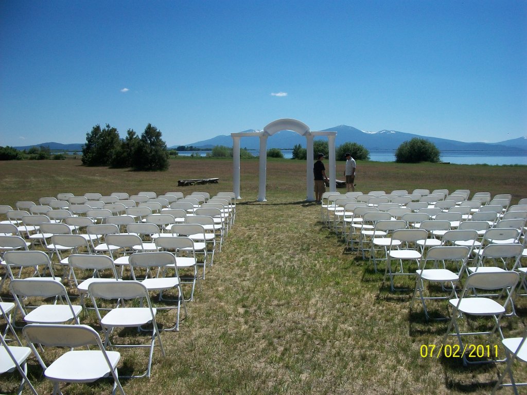 klamath lake wedding