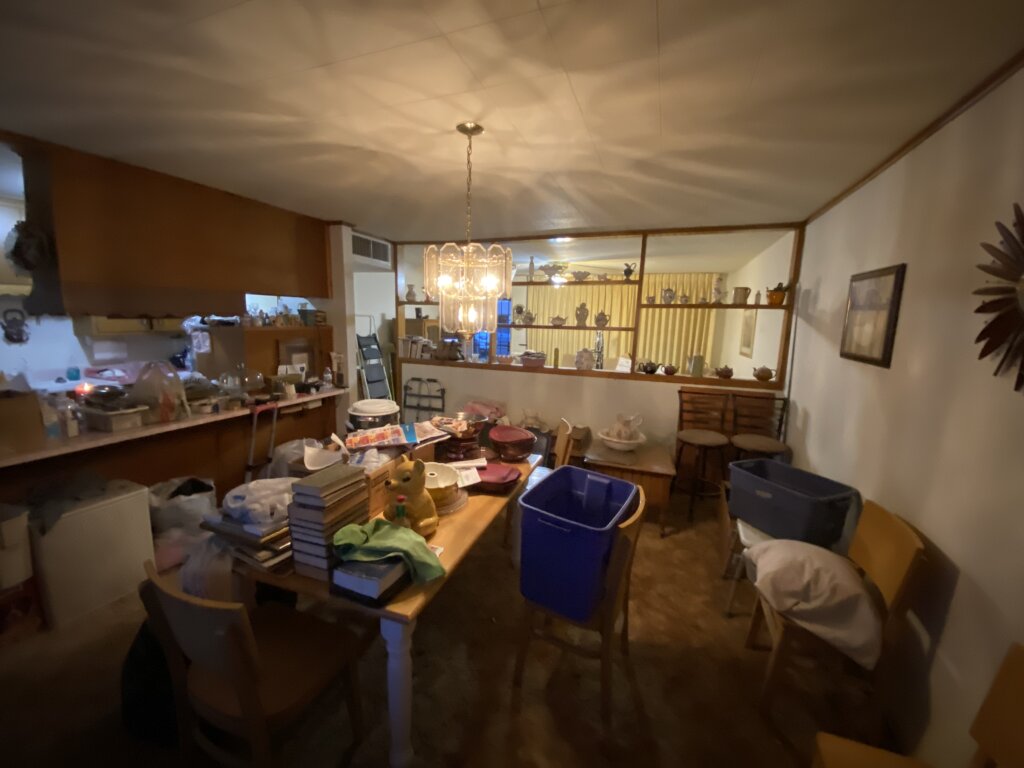 we buy houses in Warrenton that need cleaned out