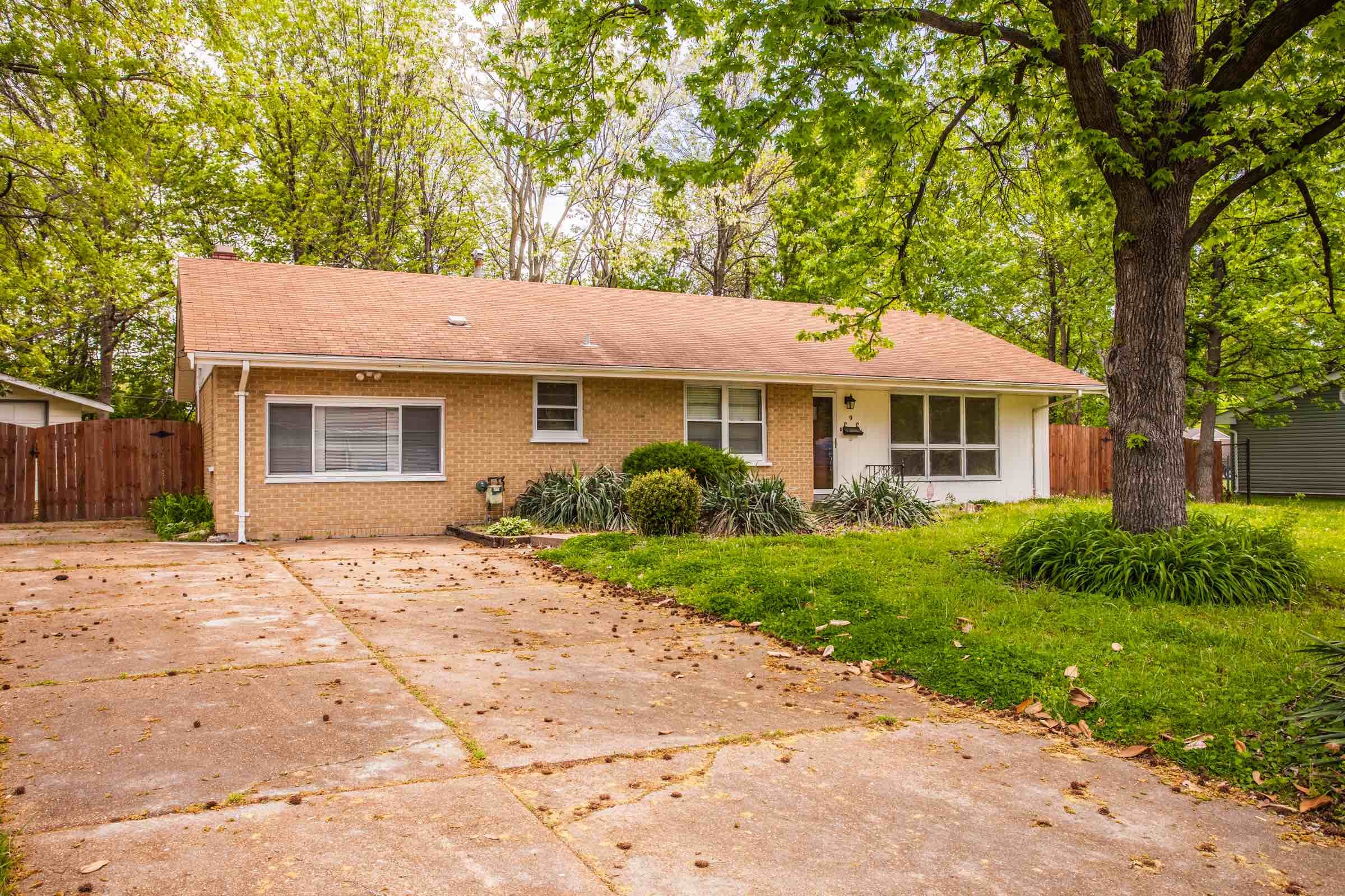 we buy Affton houses for cash
