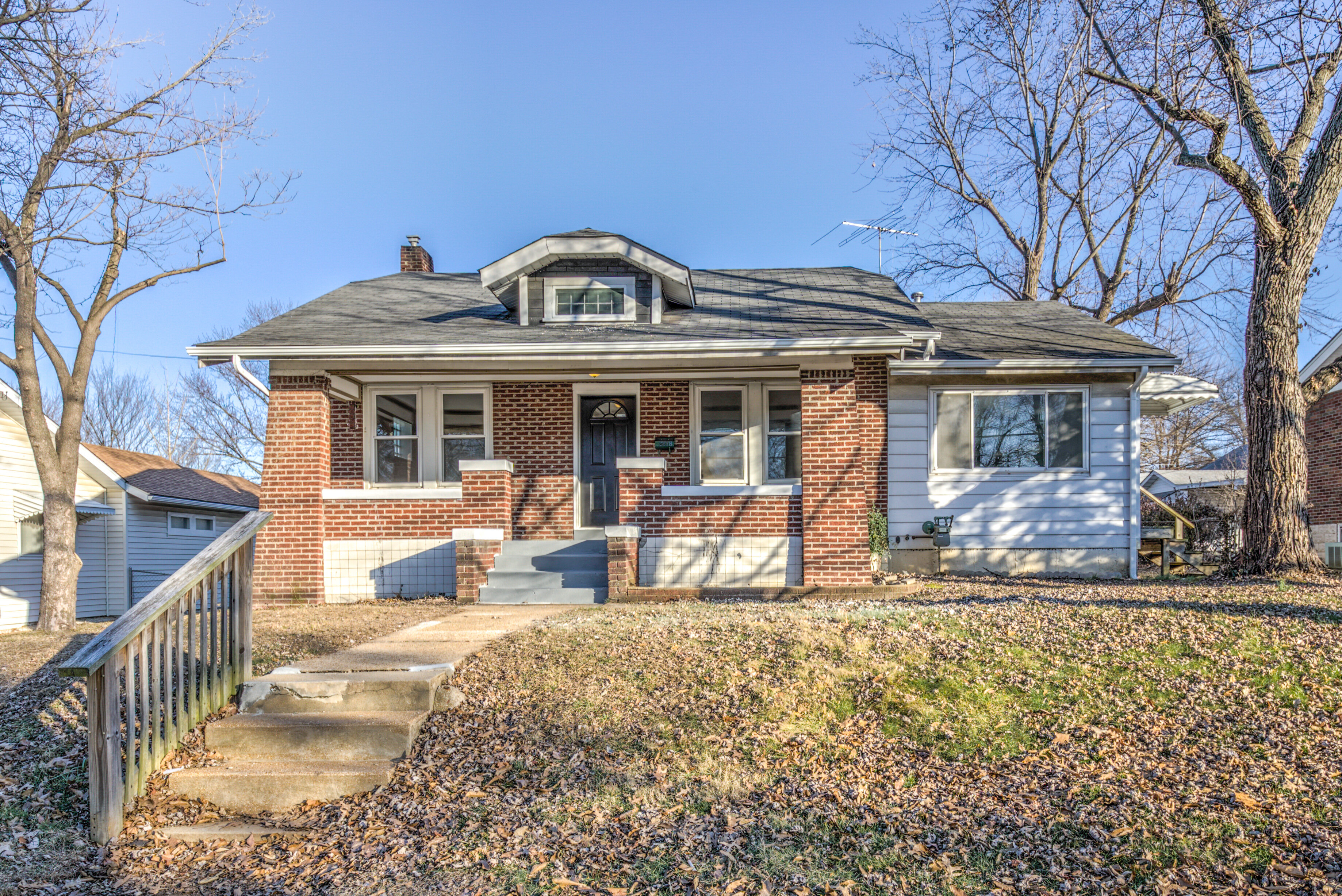we buy Dardenne Prairie houses
