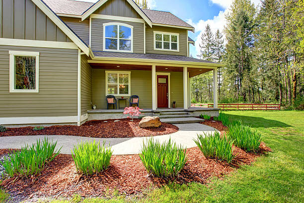 Should You Make Repairs to Your Southwest Michigan House Before Selling It?
