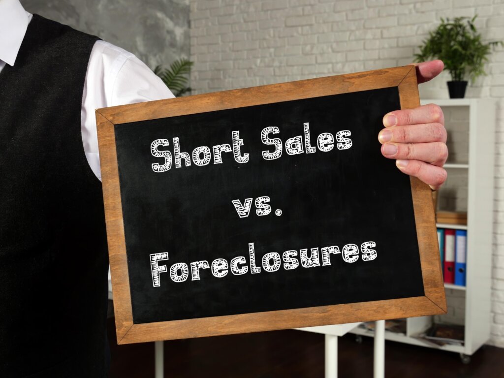 Short Sale vs Foreclosure – What’s the Difference?