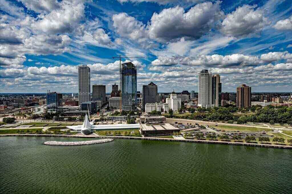 sell-my-house-fast-milwaukee-we-buy-houses-milwaukee-cash-home-buyers-
