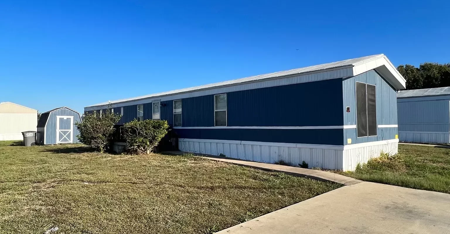 companies that buy mobile homes Texas