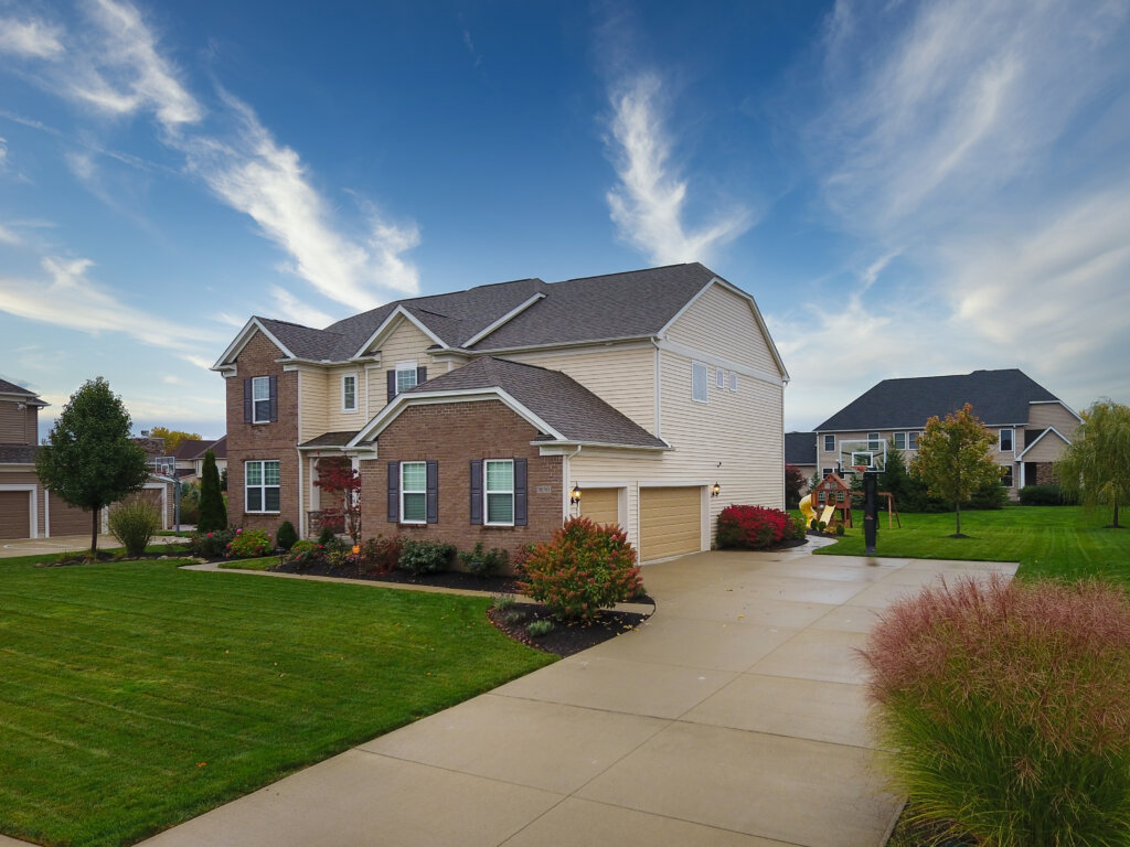 36561 S Park Dr Avon OH