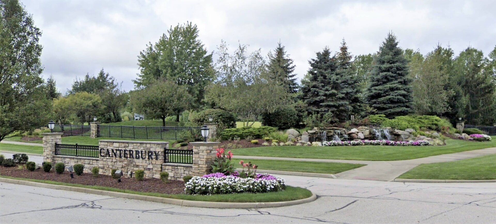 The Estates at Canterbury on the Lakes Hudson Ohio