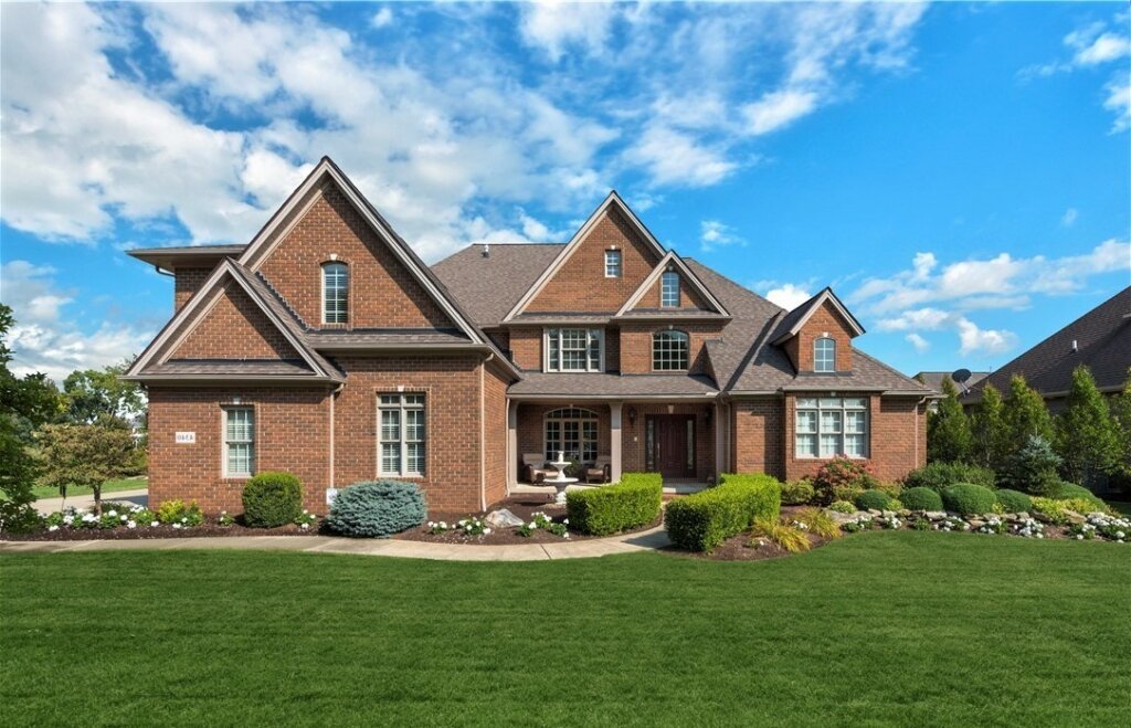 Red Tail Single Family Home Avon Ohio