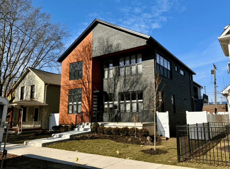 Cleveland Custom Builder on your own lot. Build a custom home in northeast ohio with unlimited choices and options.