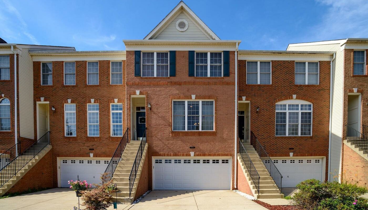 we buy houses in Chantilly VA